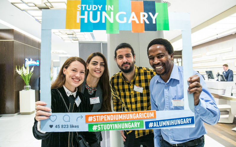 Стипендии на обучение в Венгрии