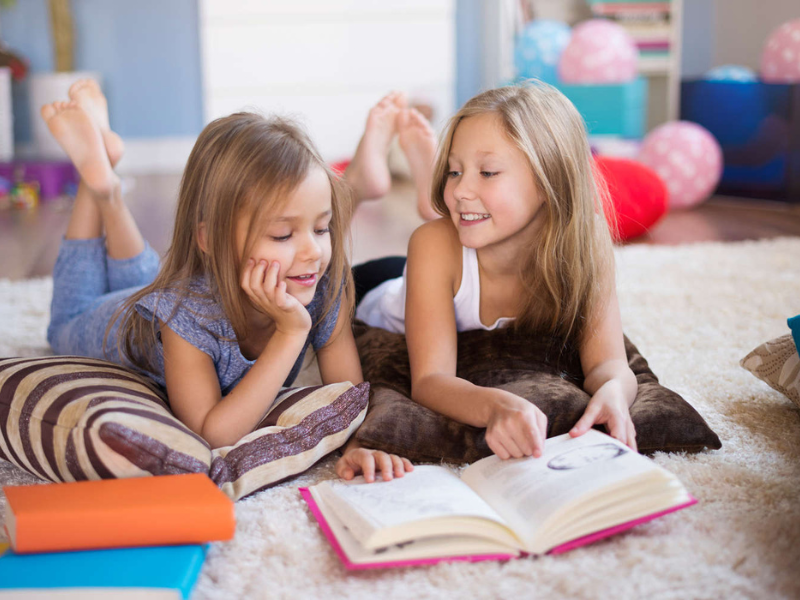 Психолог раскрыла секрет, как летом заинтересовать ребенка учебой