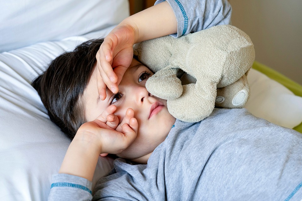 Советы психолога: 10 правил, чтобы приучить ребенка вставать утром в школу