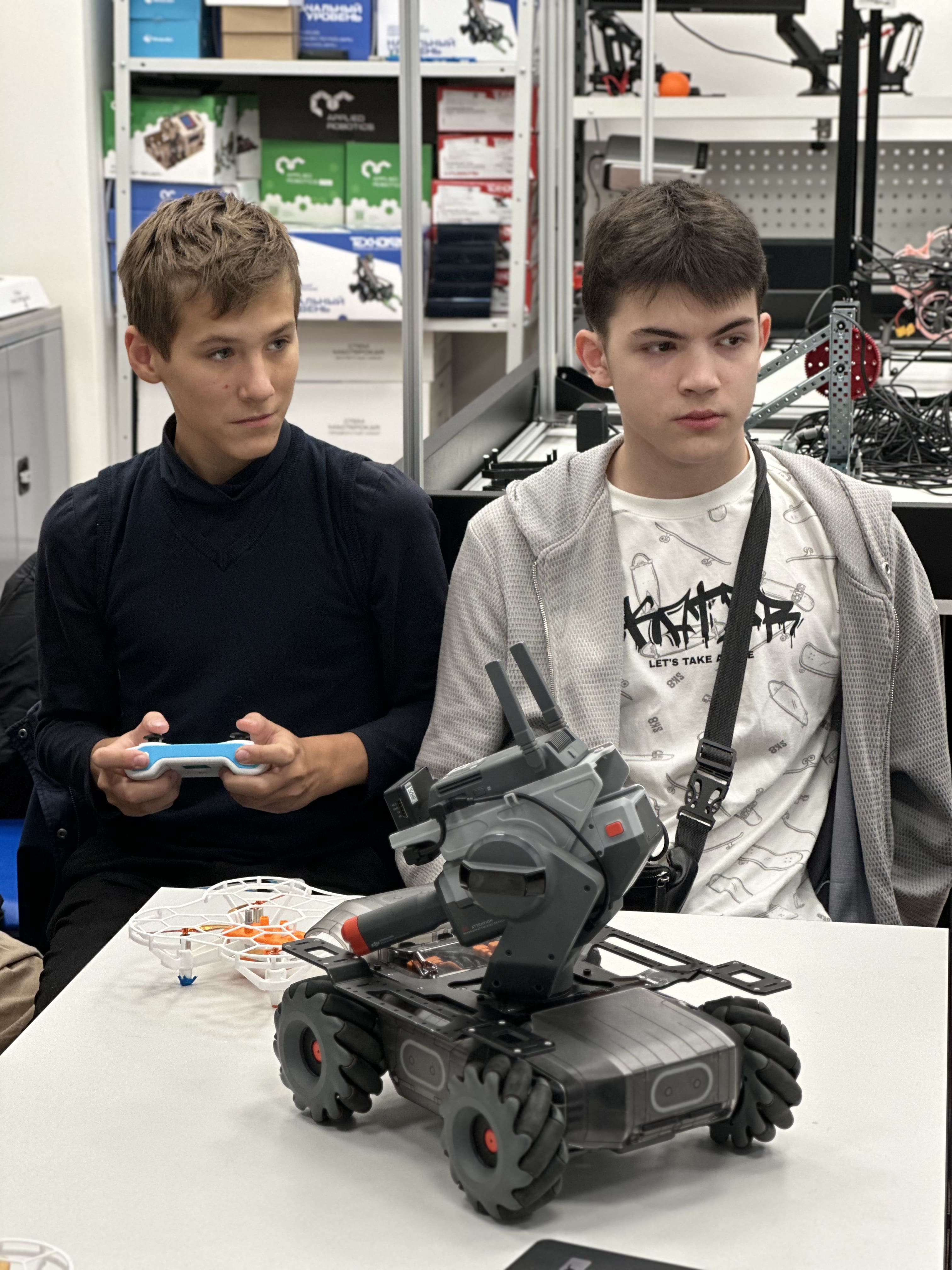 IMG_0776-min.jpg (904 KB)