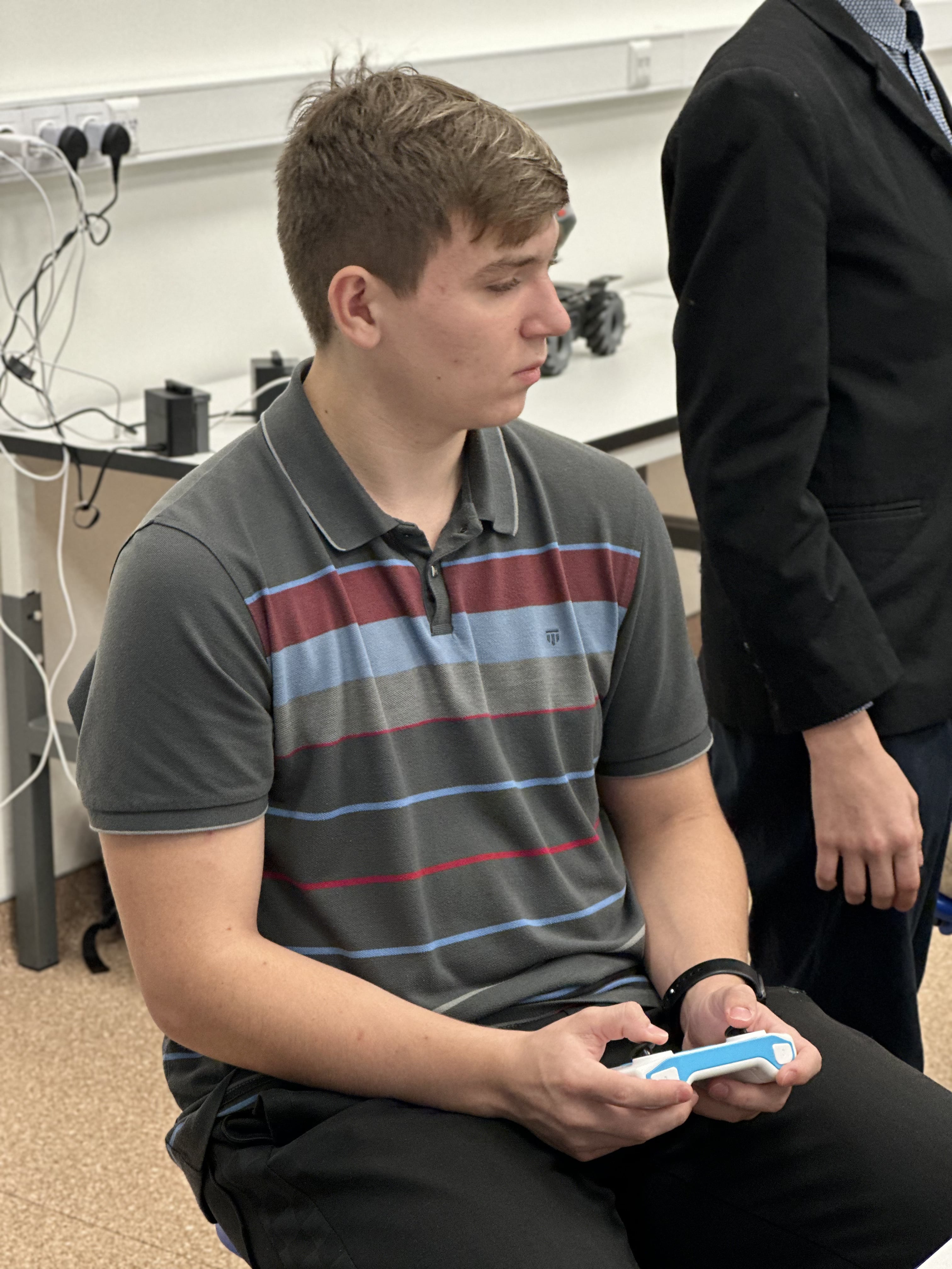 IMG_0777-min.jpg (1.01 MB)