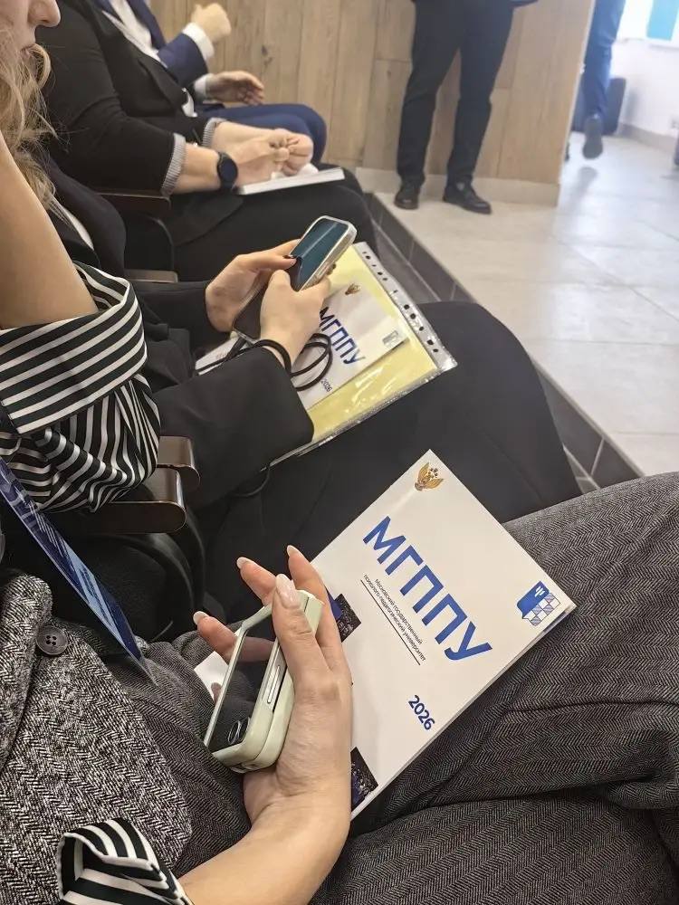 -5348229780089804744_121.jpg (133 KB)